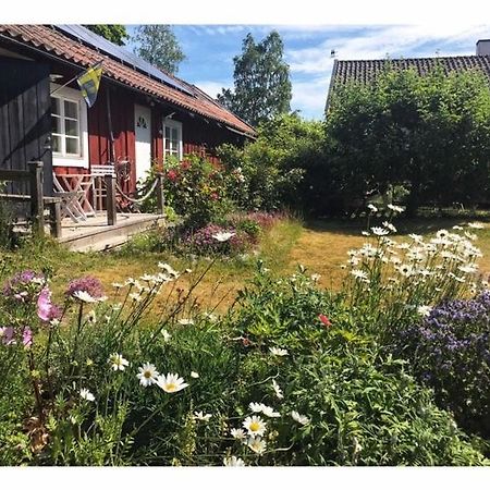 Tystberga Logi Bed & Breakfast Exterior photo
